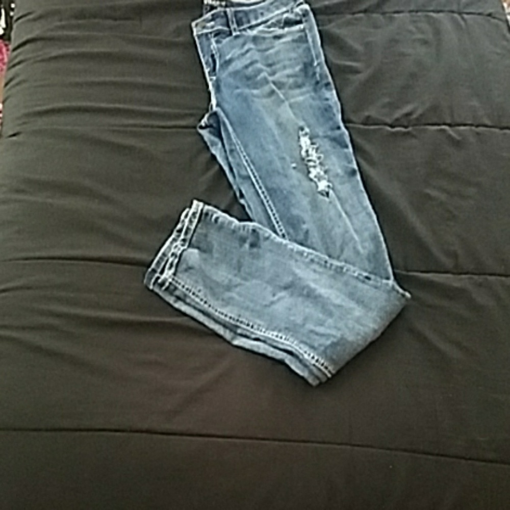 Ripped Skinny Jeans